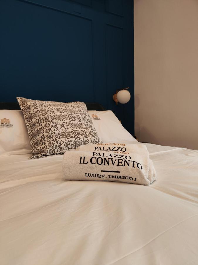 Palazzo Il Convento Luxury Umberto I Bed and Breakfast Napels Buitenkant foto