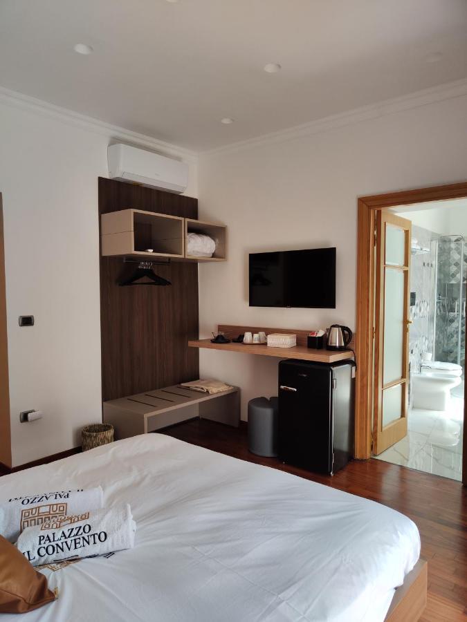 Palazzo Il Convento Luxury Umberto I Bed and Breakfast Napels Buitenkant foto