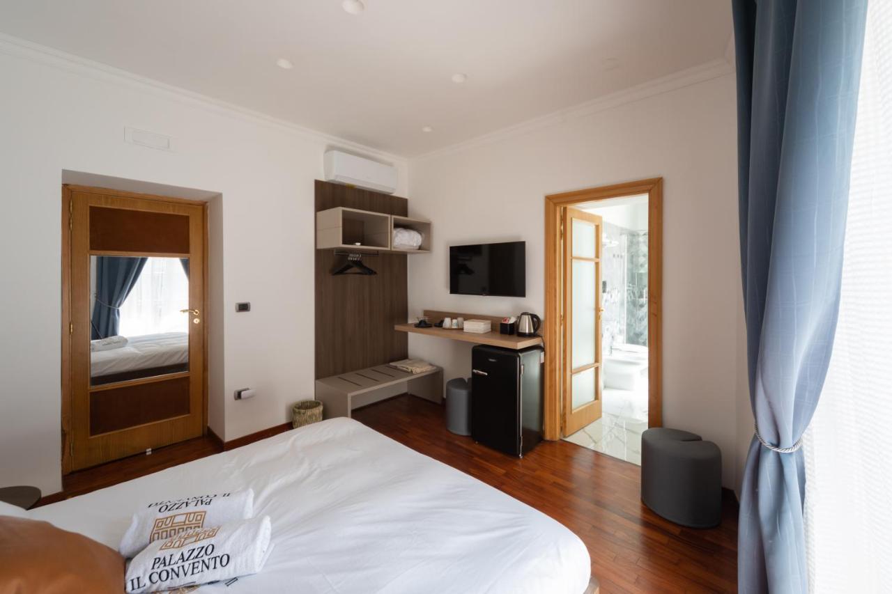 Palazzo Il Convento Luxury Umberto I Bed and Breakfast Napels Buitenkant foto
