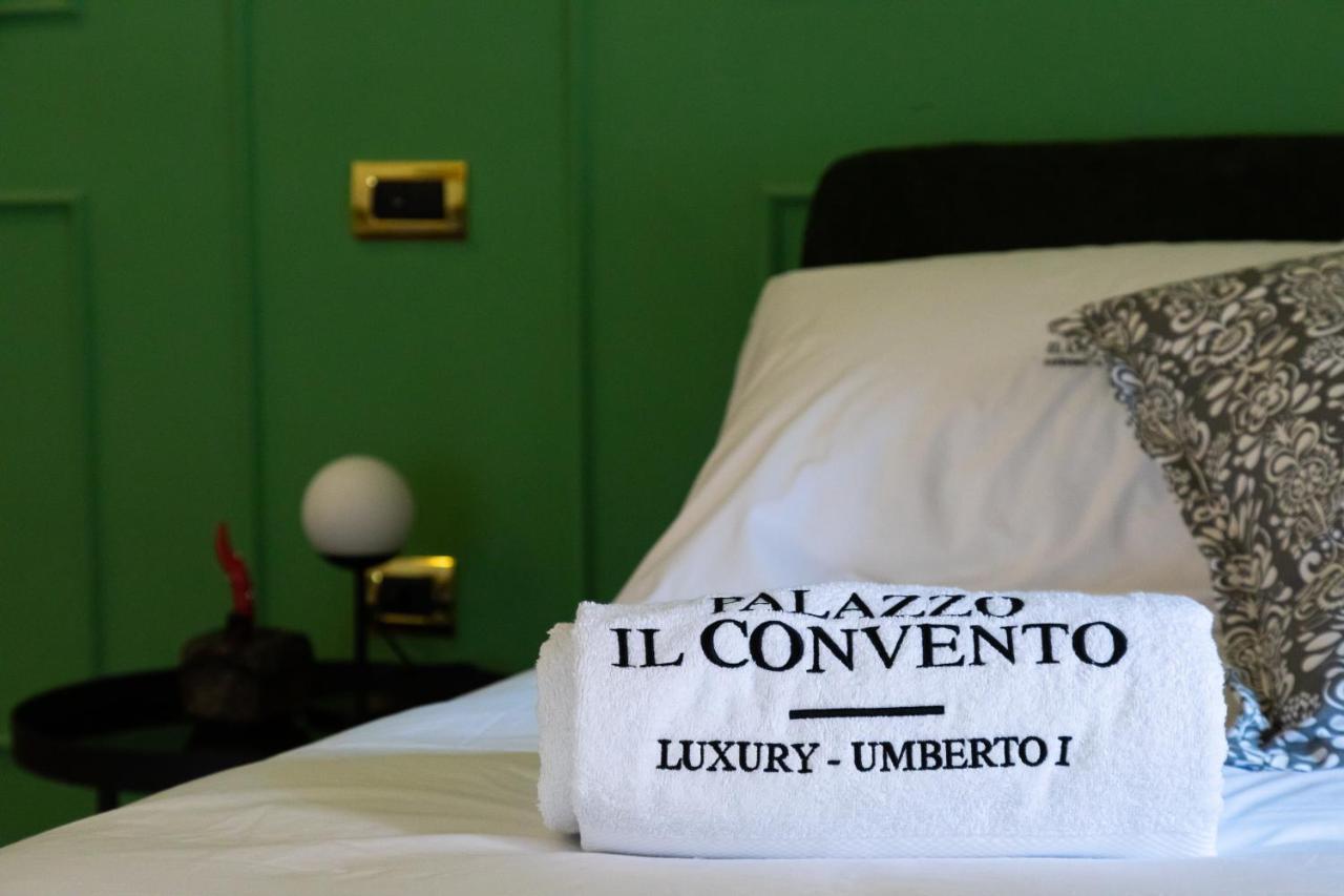 Palazzo Il Convento Luxury Umberto I Bed and Breakfast Napels Buitenkant foto