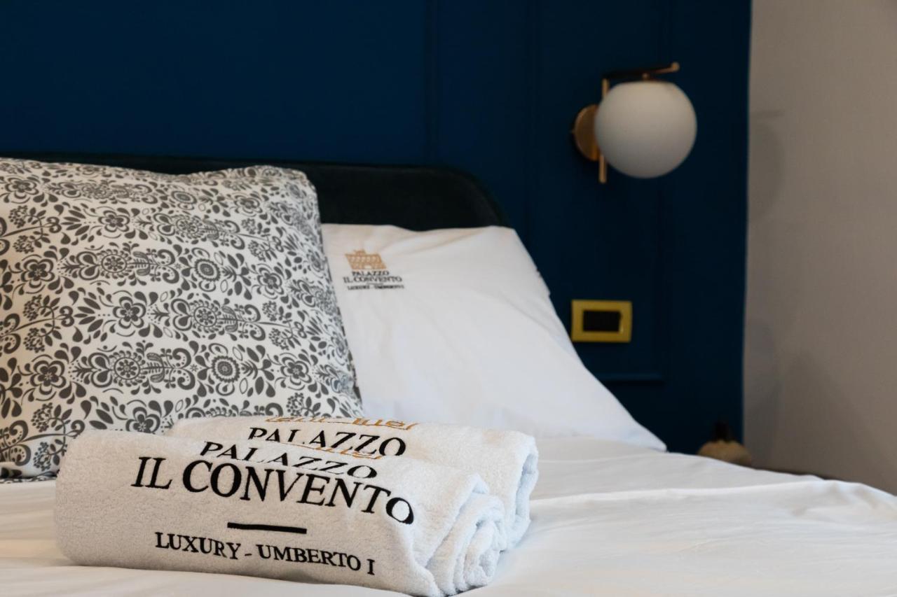 Palazzo Il Convento Luxury Umberto I Bed and Breakfast Napels Buitenkant foto